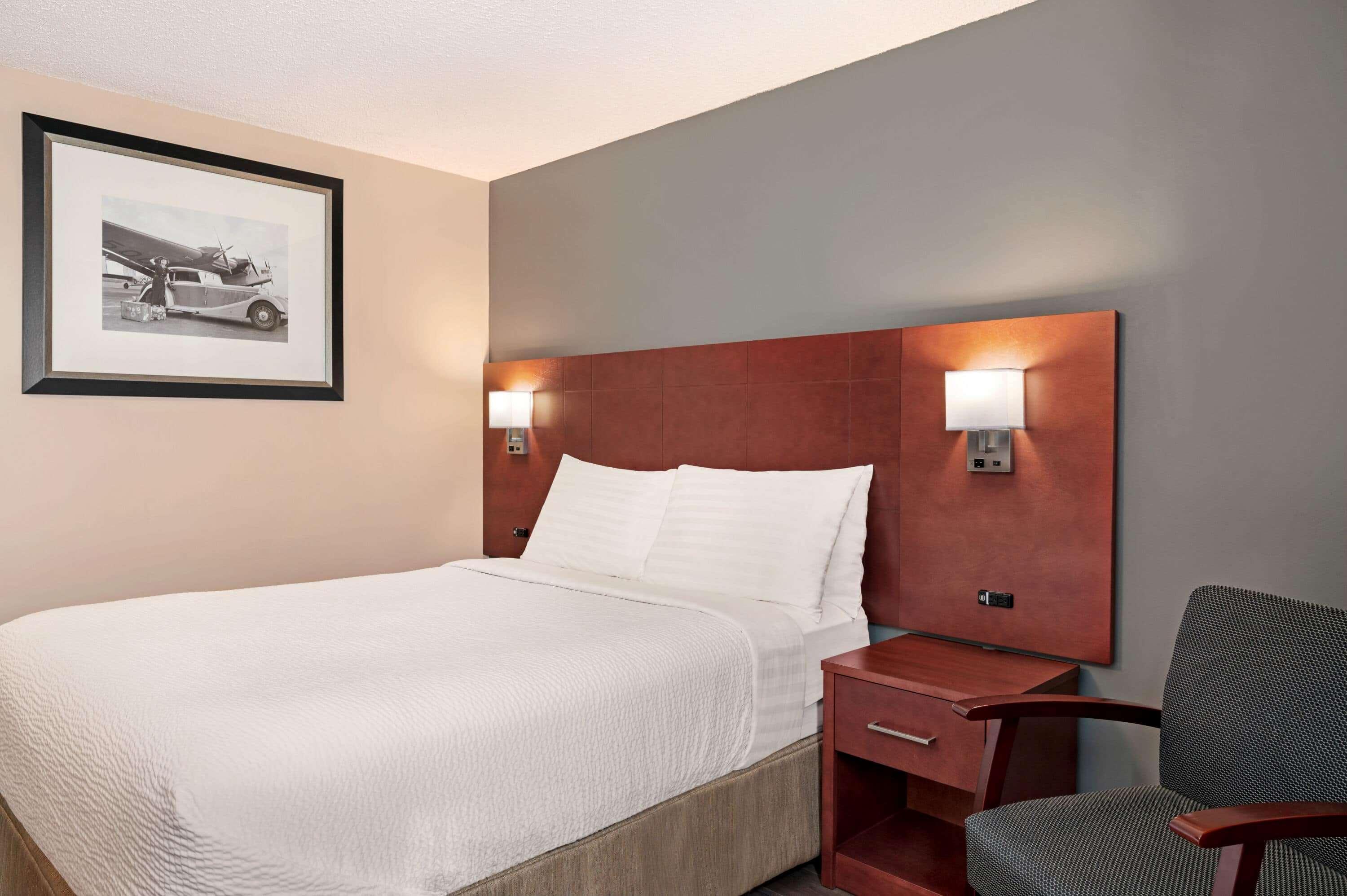Days Inn By Wyndham Fredericton Exterior photo