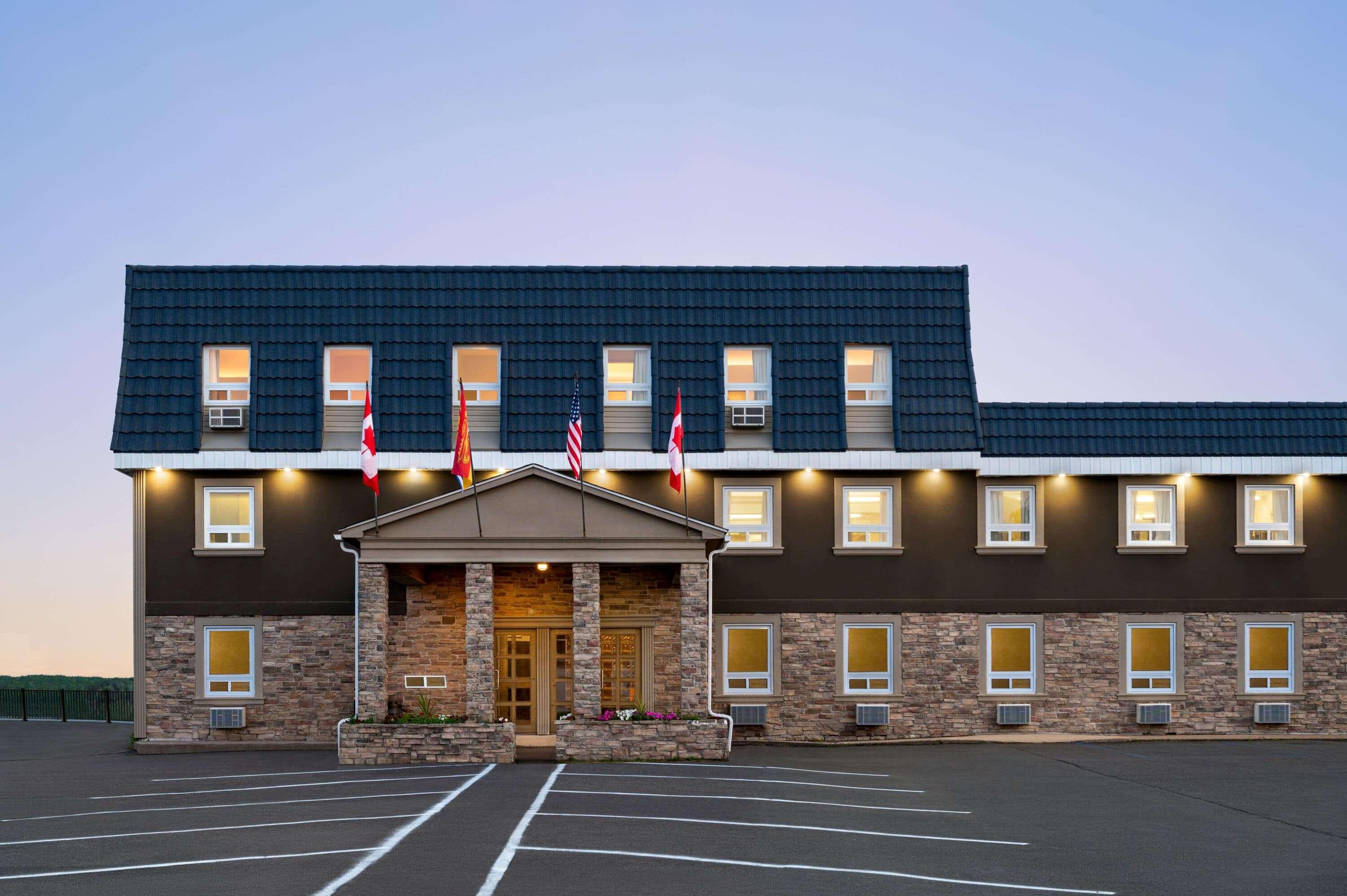 Days Inn By Wyndham Fredericton Exterior photo